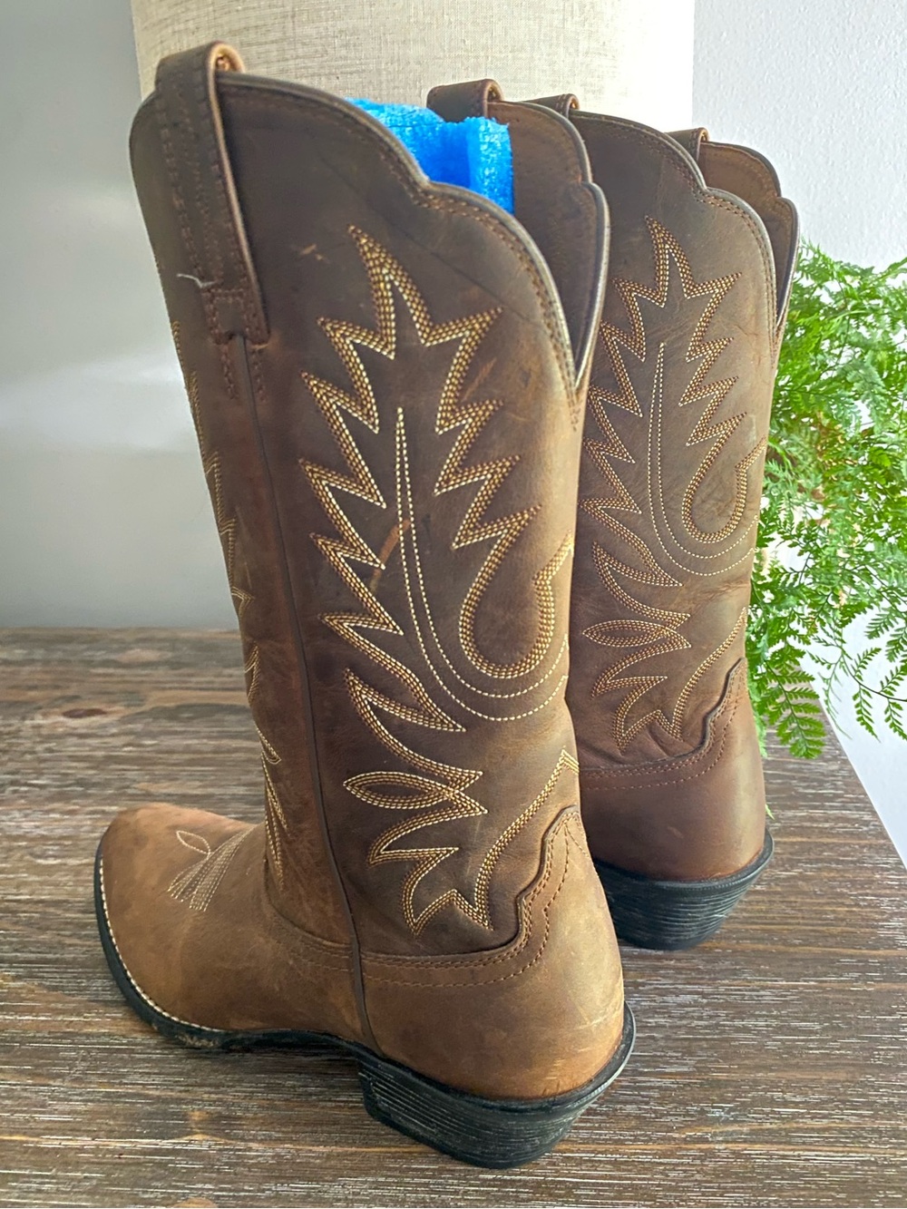 Ariat Brown Western Embroidered Leather Heeled Boots - Picture 5 of 13